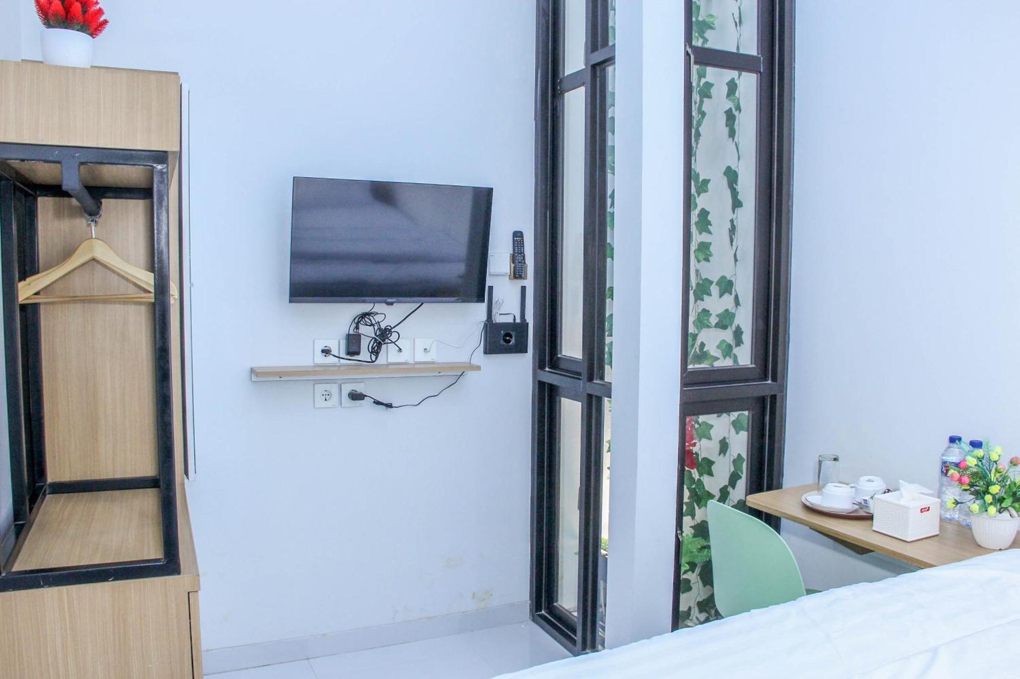 Laswi Syariah Guest House 万隆 外观 照片